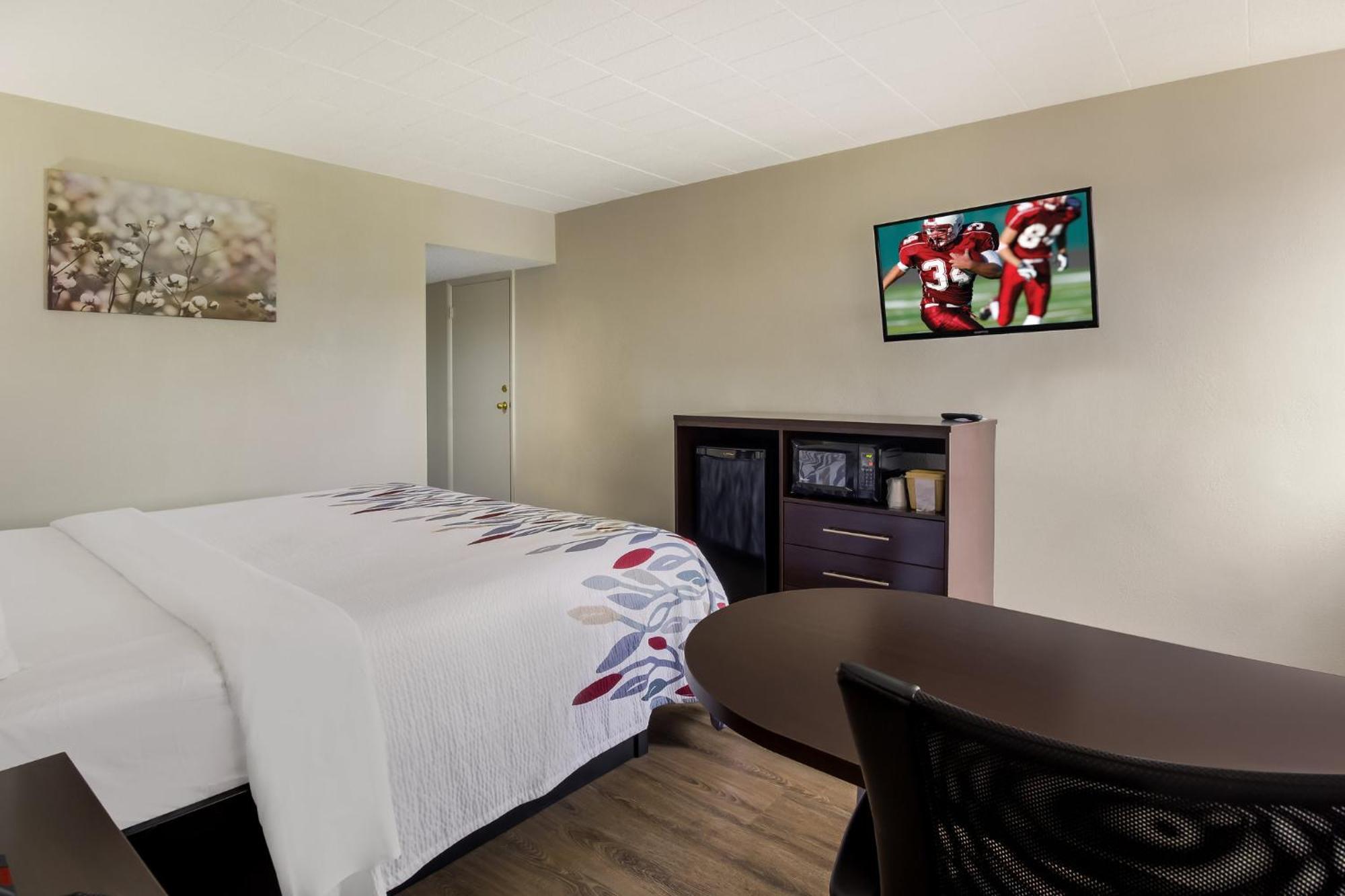 Red Roof Inn ニュー・スタントン エクステリア 写真