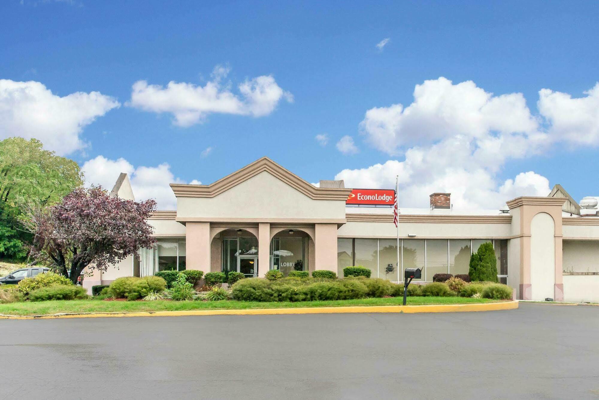Red Roof Inn ニュー・スタントン エクステリア 写真