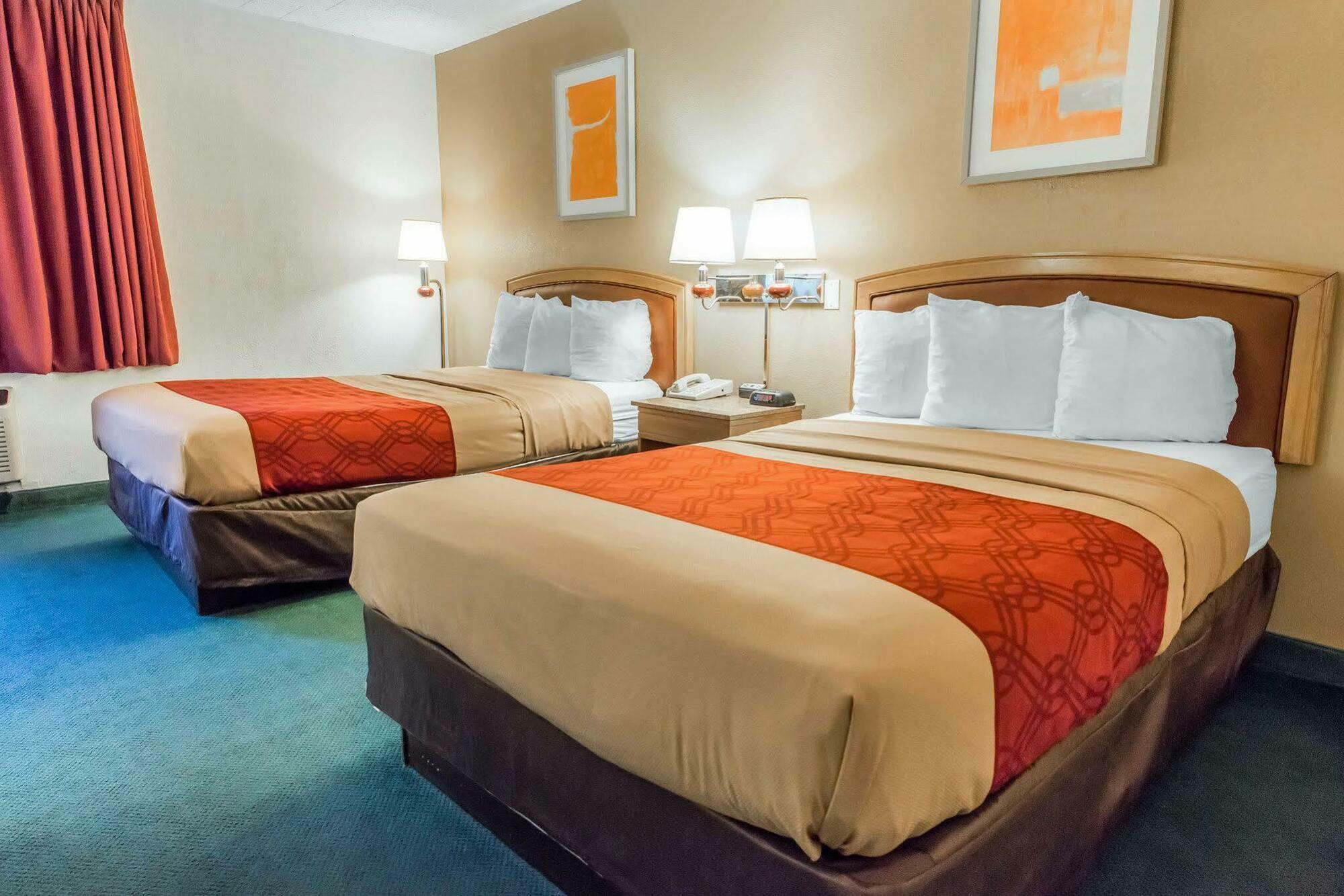 Red Roof Inn ニュー・スタントン エクステリア 写真